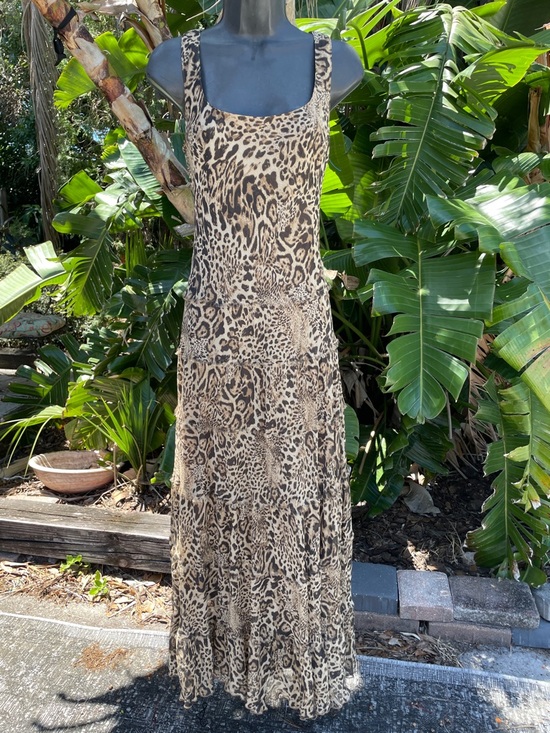 Evan Picone Dresses & Skirts - bias, cut, leopard print drop waste dress with raw edge fringe